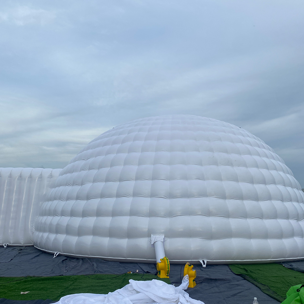 Inflatable Tent1